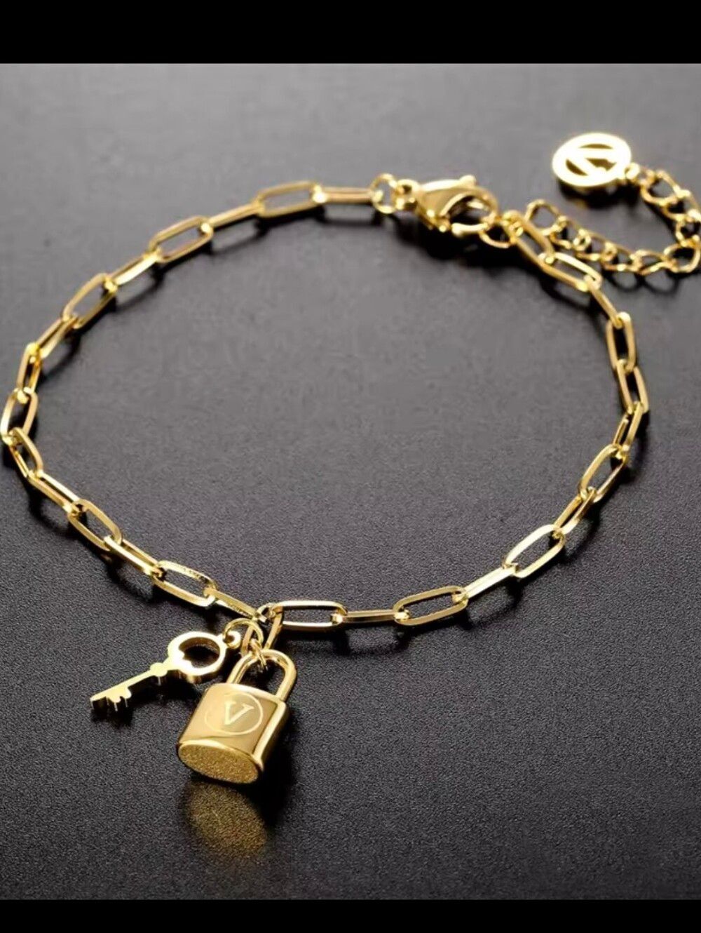 18k Gold Plated Luxury Letter V Lock & Key Bracelet